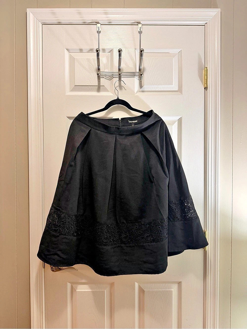 Express Black Pleated Lace Mini Skirt Size 10